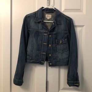 Levi’s jean jacket cropped waist